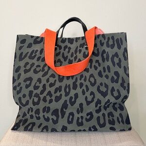 Clare V. Tote
